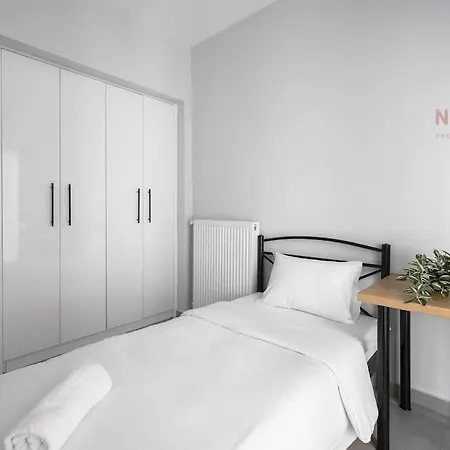 Azul, Nilie Hospitality Mgmt *